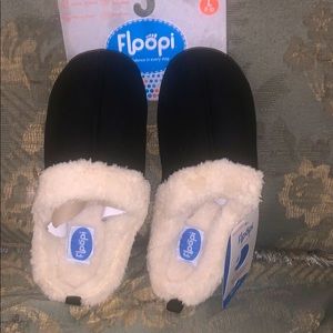 New Floopi Women's Indoor Outdoor Lined Slippers